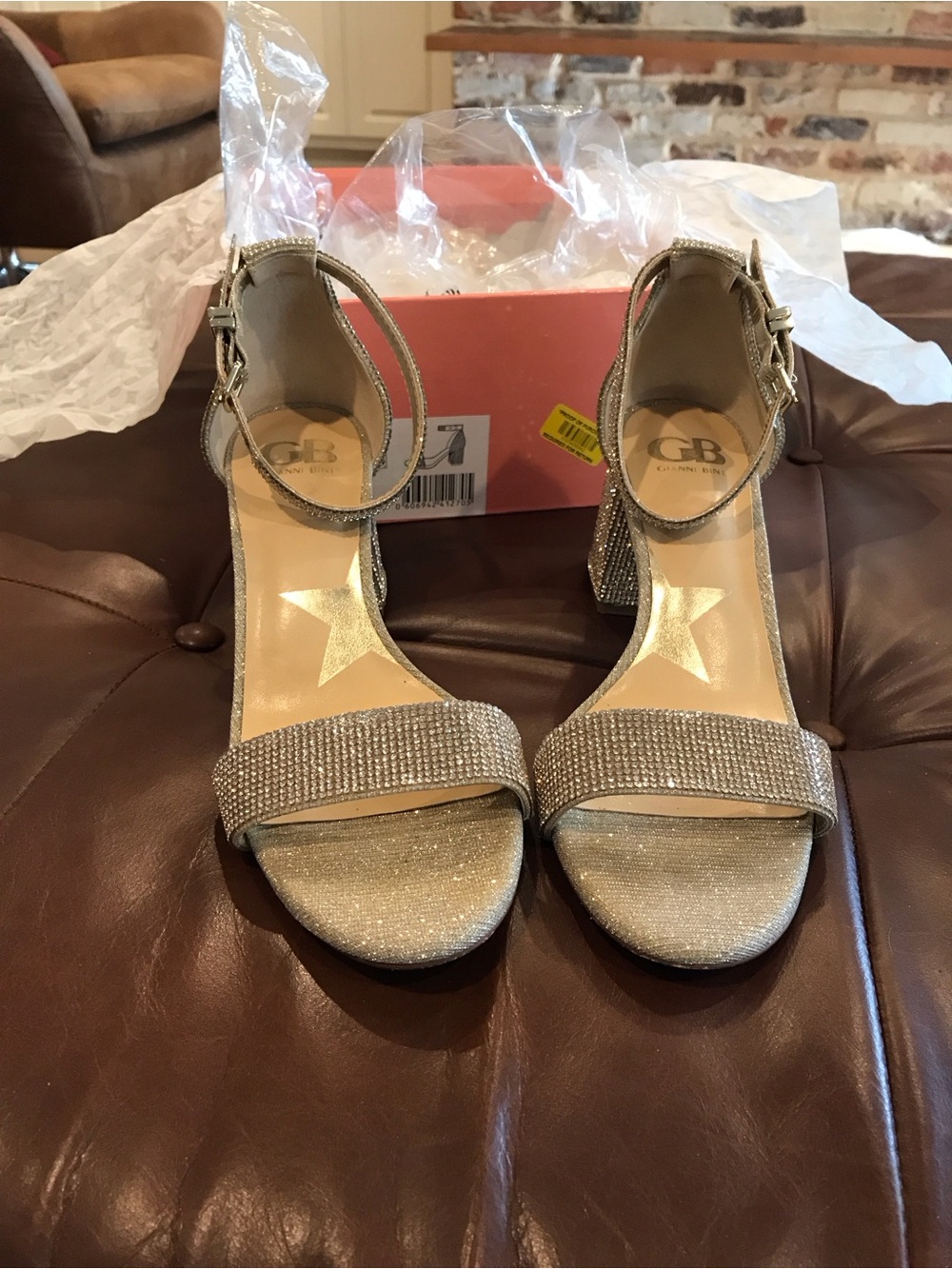 Gianni Bini Gold Glitter Block Heel Sandals 9.5
